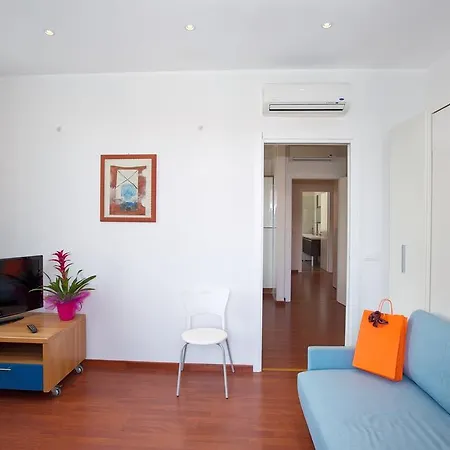 Living Casa Vacanze * Loano